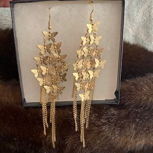 Elegant Gold Butterfly Dangle Earrings